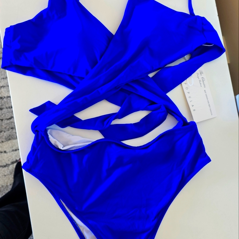 NWT Med bathing suit bright blue